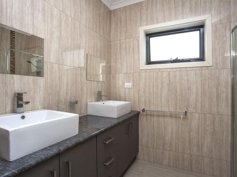 2/45 Bindi Street, Glenroy VIC 3046