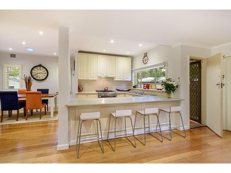 23 Magdala Avenue, Strathmore VIC 3041