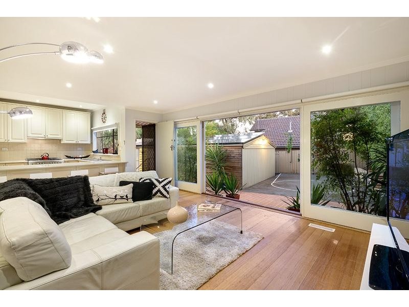 23 Magdala Avenue, Strathmore VIC 3041