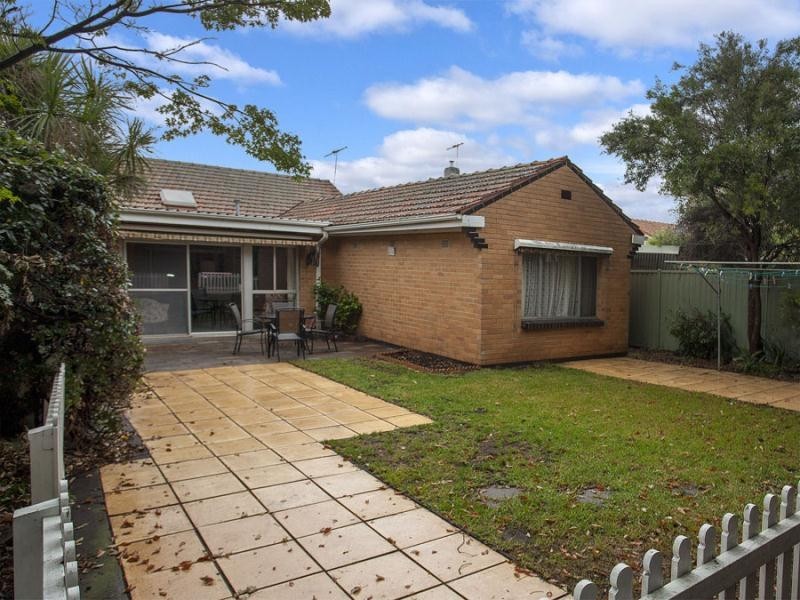 19 Downes Street, Strathmore VIC 3041