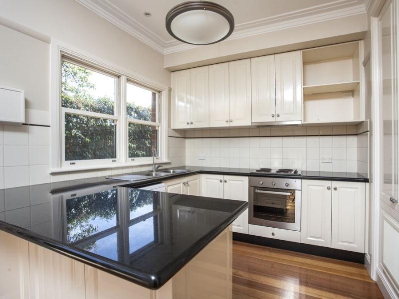 2/12 Cartwright Street, Oak Park VIC 3046