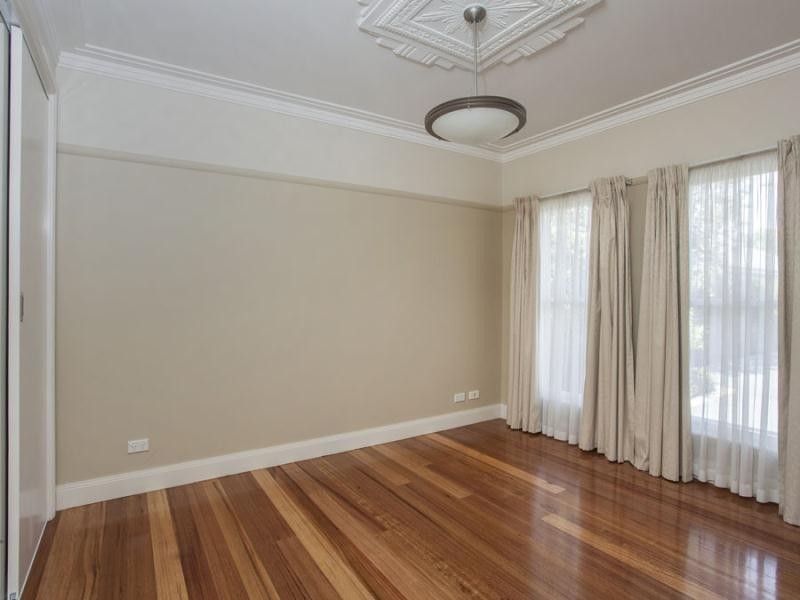 2/12 Cartwright Street, Oak Park VIC 3046
