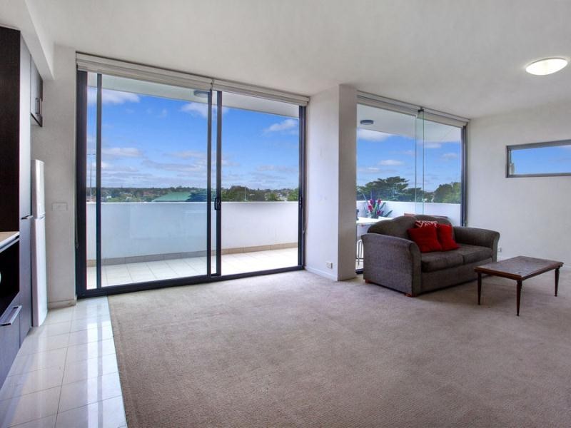 B301/460 Victoria Street, Brunswick VIC 3056
