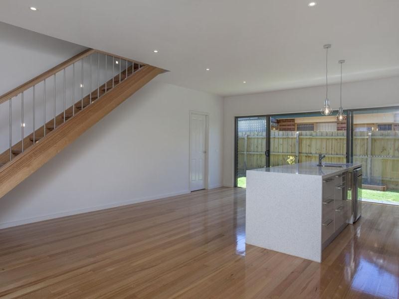 3/5 Dagonet Street, Strathmore VIC 3041