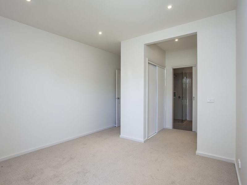 3/5 Dagonet Street, Strathmore VIC 3041