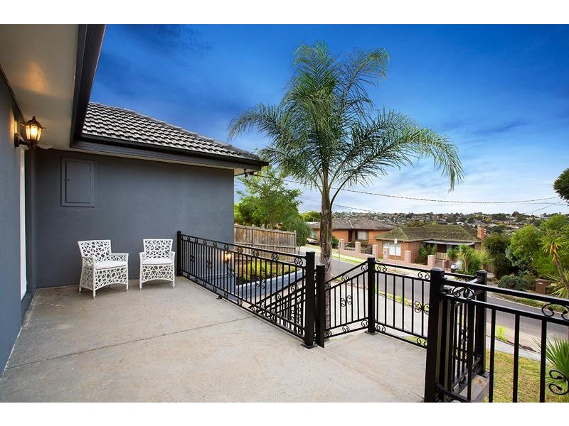 25 Streldon Avenue, Strathmore VIC 3041