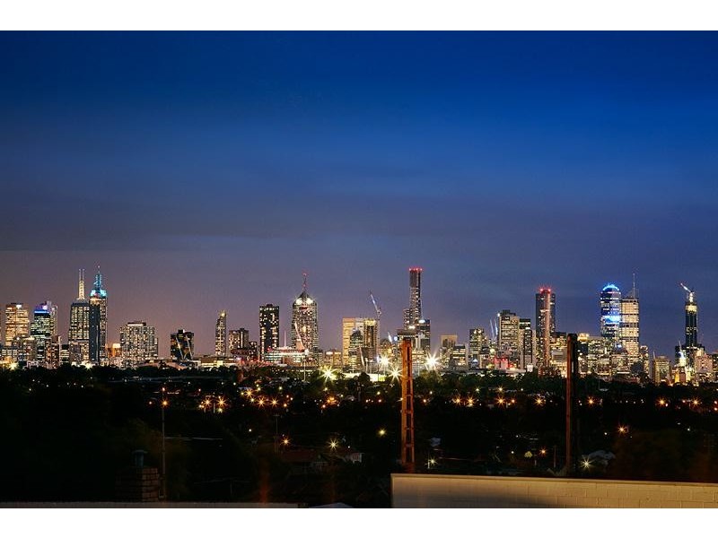 1/88 Woodland Street, Strathmore VIC 3041