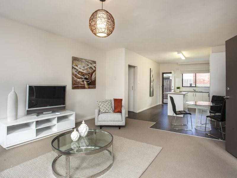 2/76 Bent Street, Moonee Ponds VIC 3039