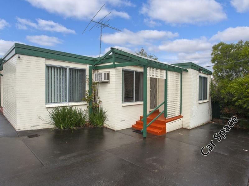 1/26 Ruby Street, Essendon West VIC 3040