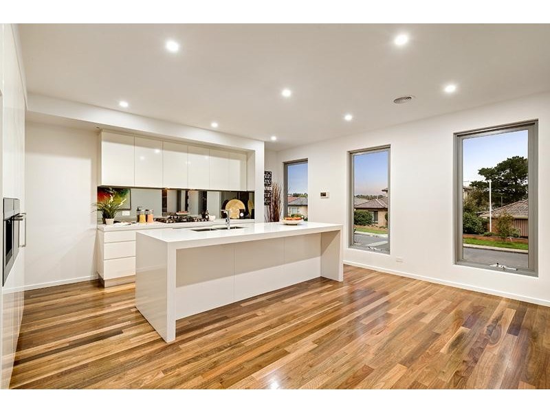 1 Willonga Street, Strathmore VIC 3041