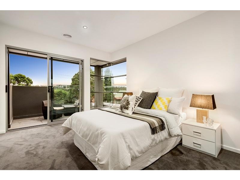 1 Willonga Street, Strathmore VIC 3041