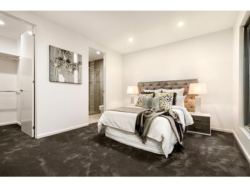 1 Willonga Street, Strathmore VIC 3041