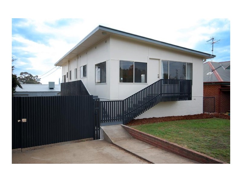 27 Copland Street, Wagga Wagga NSW 2650