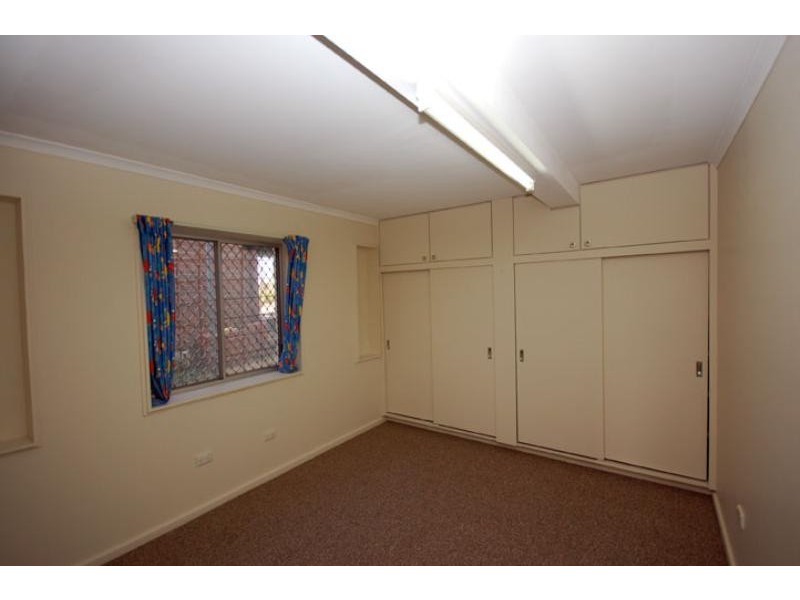 27 Copland Street, Wagga Wagga NSW 2650