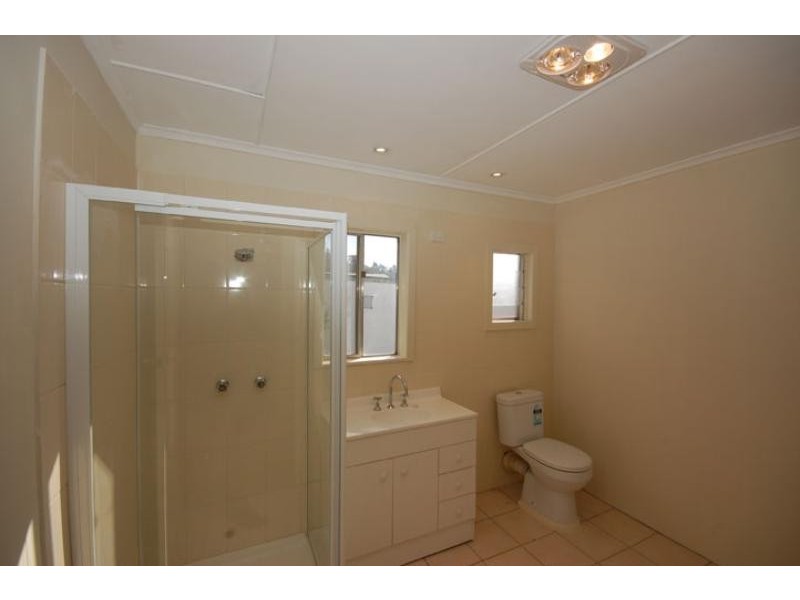 27 Copland Street, Wagga Wagga NSW 2650