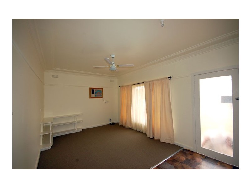 42 Ferrier Street, Lockhart NSW 2656