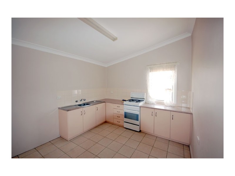 73 Beckwith Street, Wagga Wagga NSW 2650