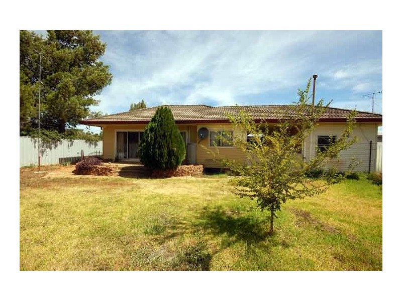 47 Galore Street, Lockhart NSW 2656