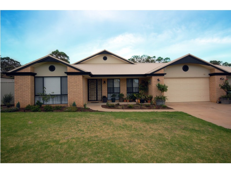 106 Kaloona, Bourkelands NSW 2650