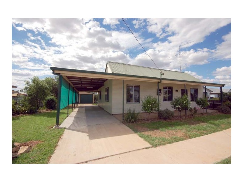 25 Hebden Street, Lockhart NSW 2656