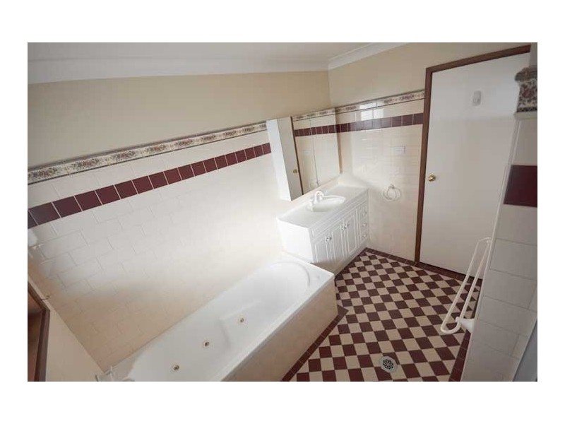 44 Mallory Street, Wagga Wagga NSW 2650