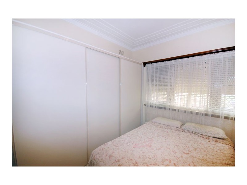 6 Meurant Street, Wagga Wagga NSW 2650