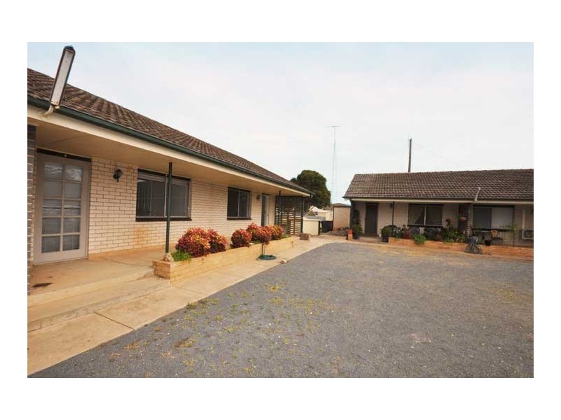 1/1 Matthew, Lockhart NSW 2656