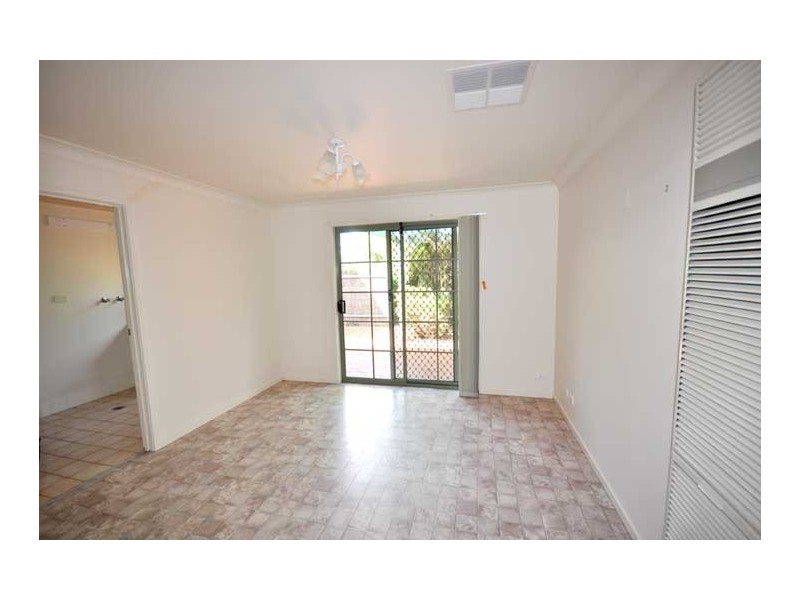 1/41 Schipp Street, Forest Hill NSW 2651