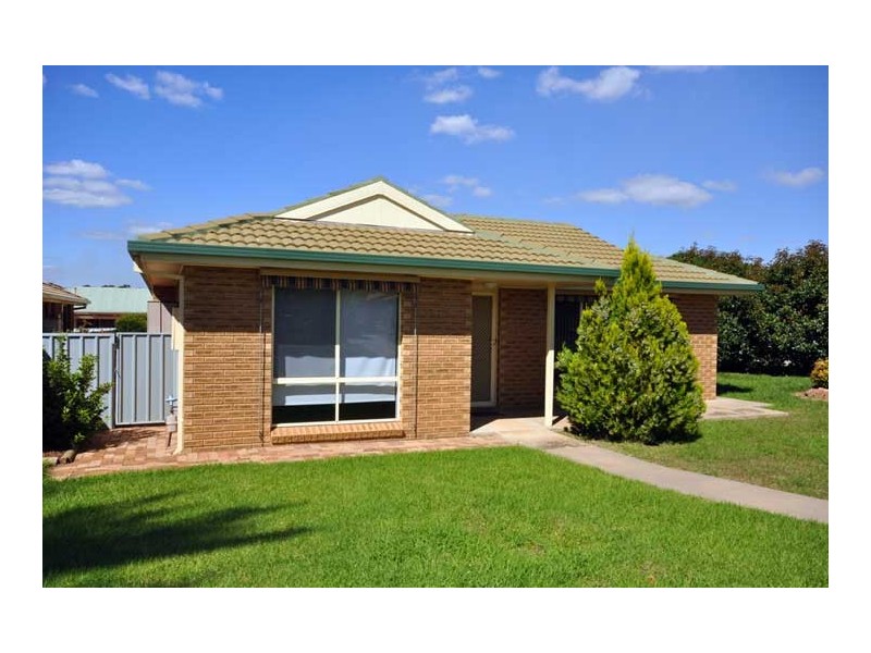 18 Kurrajong Ave, Forest Hill NSW 2651