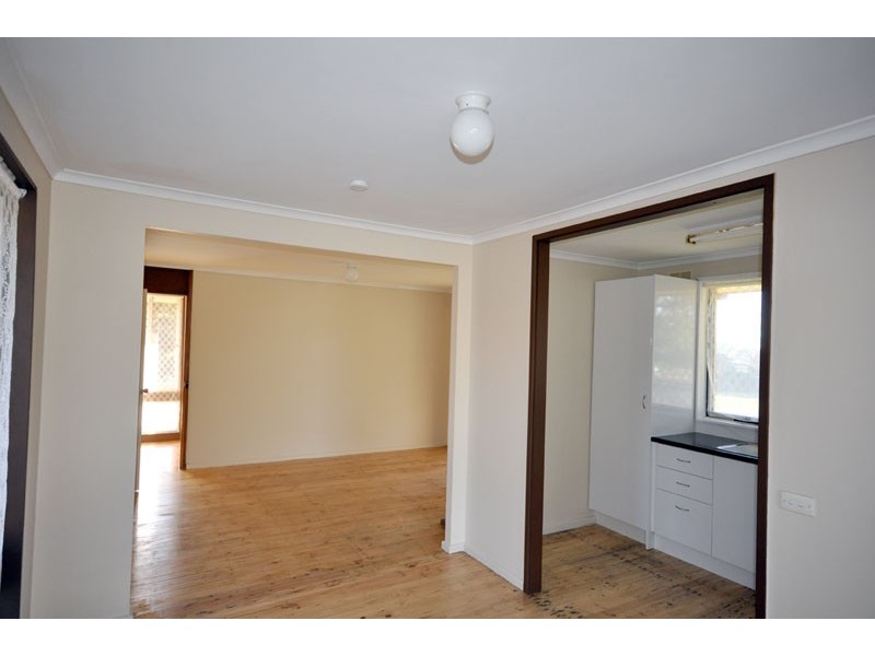43 Adams Street, Ashmont NSW 2650