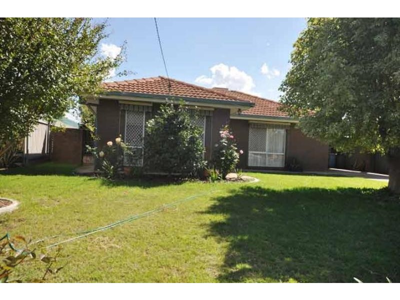 6 Forrest Street, Lake Albert NSW 2650
