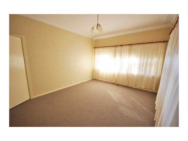 16 Urana street, Wagga Wagga NSW 2650