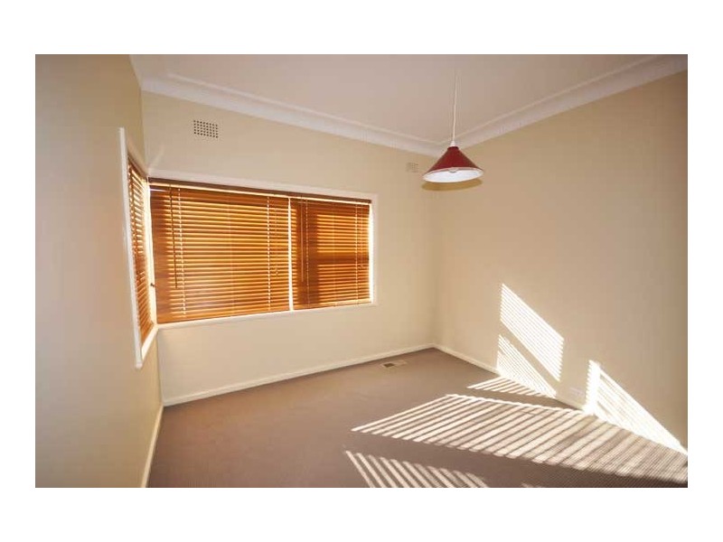 16 Urana street, Wagga Wagga NSW 2650