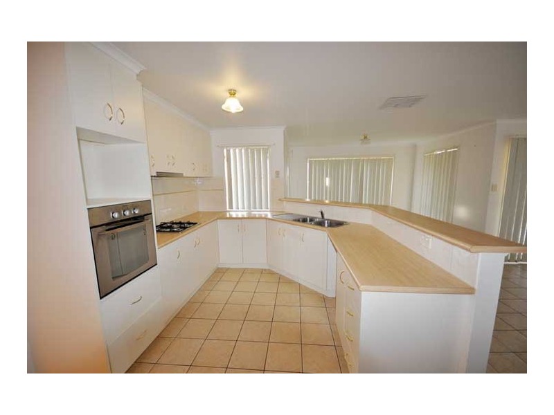 23 Illeura Road, Wagga Wagga NSW 2650