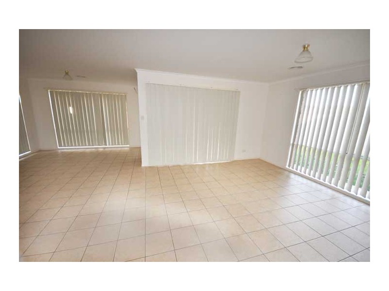 23 Illeura Road, Wagga Wagga NSW 2650