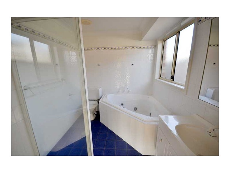 6 Yeomans Place, Wagga Wagga NSW 2650