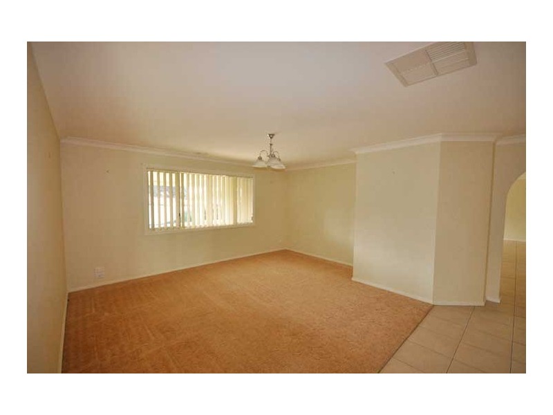 6 Yeomans Place, Wagga Wagga NSW 2650