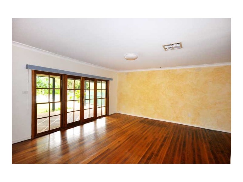 8 Cook Street, Wagga Wagga NSW 2650