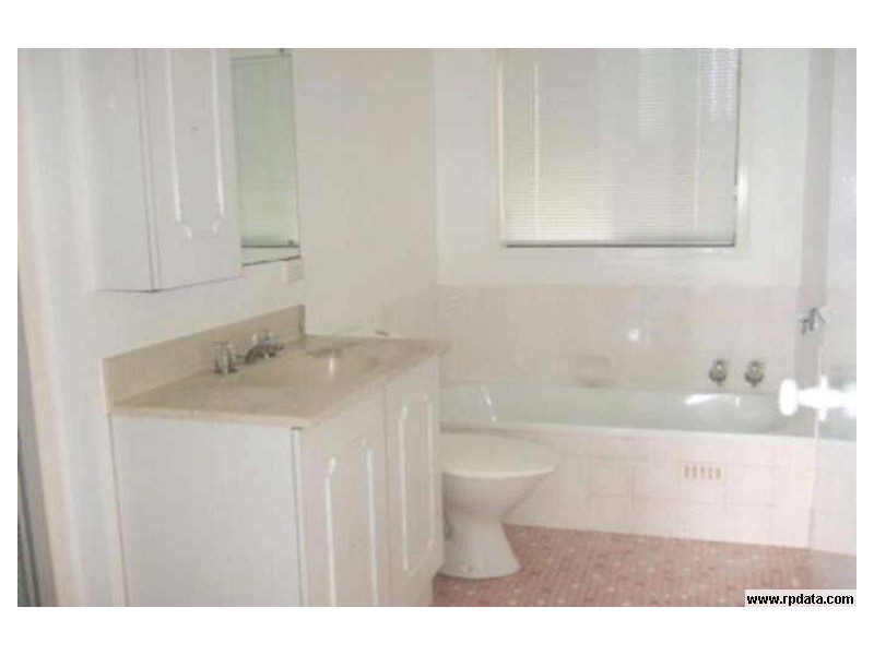 63 Urana Street, The Rock NSW 2655