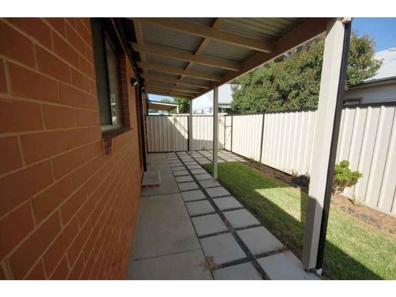 1/2 Macquarie Street, Wagga Wagga NSW 2650