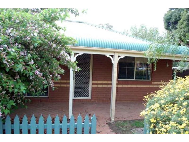 3/8 Japonica Place, Forest Hill NSW 2651