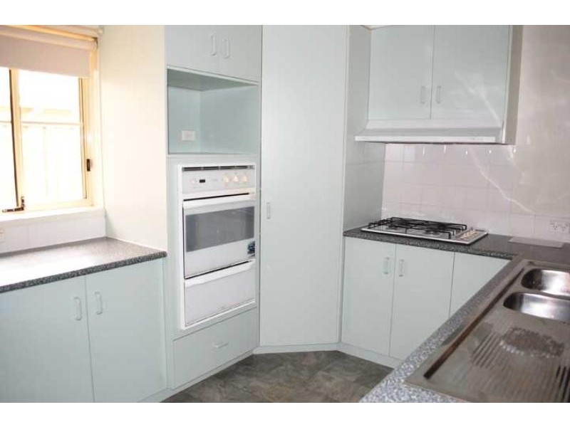 3/8 Japonica Place, Forest Hill NSW 2651