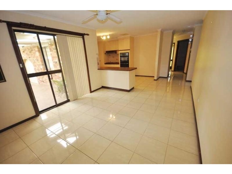 21 Alldis Place, Kooringal NSW 2650