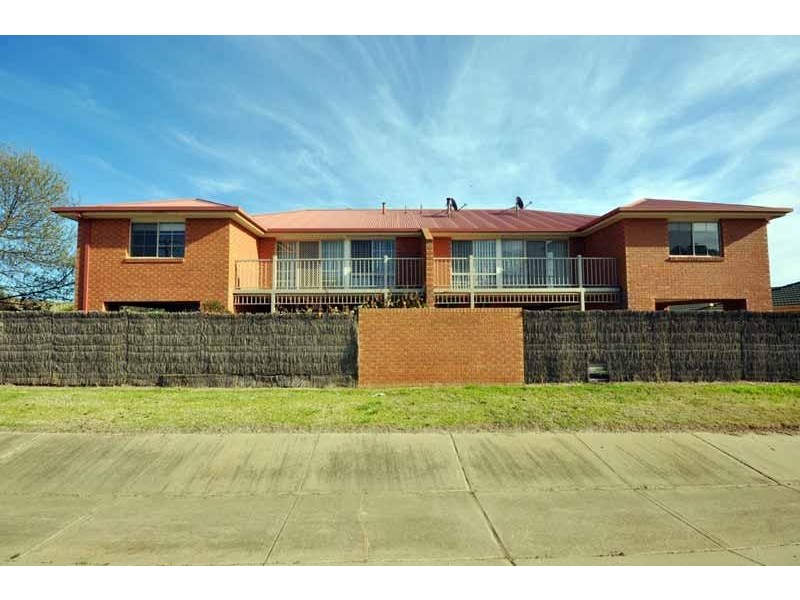 2/24 Sackville Street, Forest Hill NSW 2651