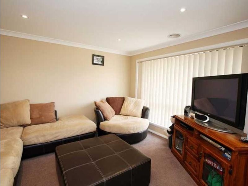 68 Kaloona Drive, Bourkelands NSW 2650