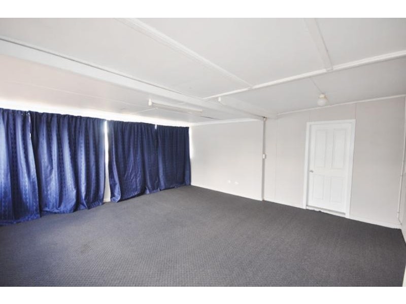 64 Drummond Street, Lockhart NSW 2656