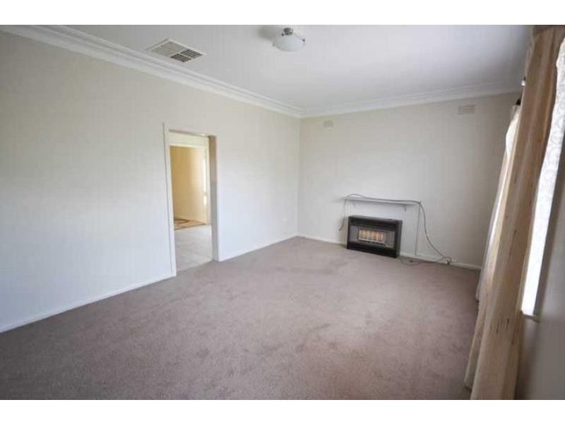 26 Warrawong Street, Kooringal NSW 2650