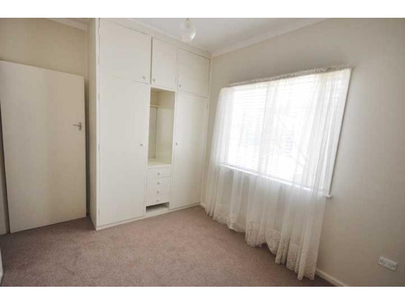 26 Warrawong Street, Kooringal NSW 2650