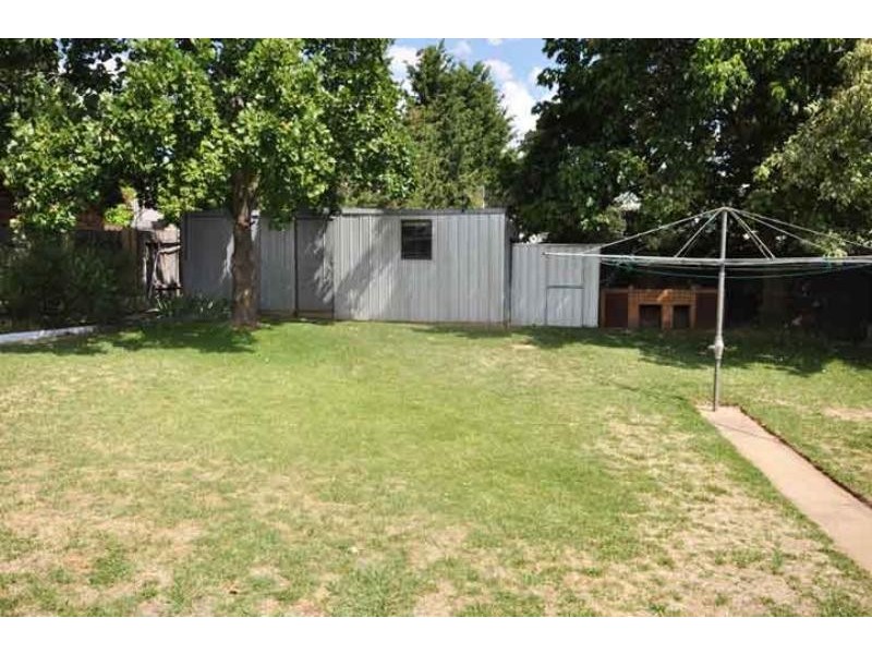 44 Alexander Street, Wagga Wagga NSW 2650