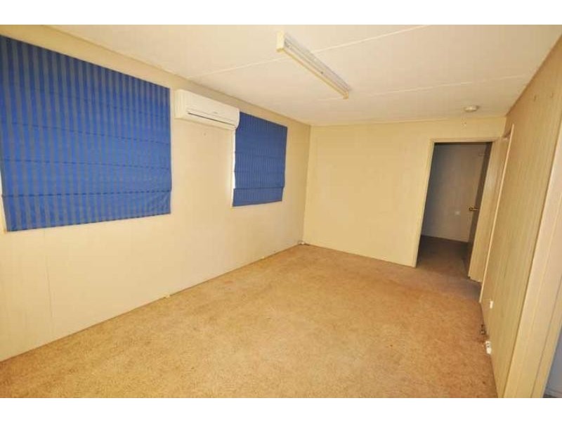 36 Railway Street, The Rock NSW 2655